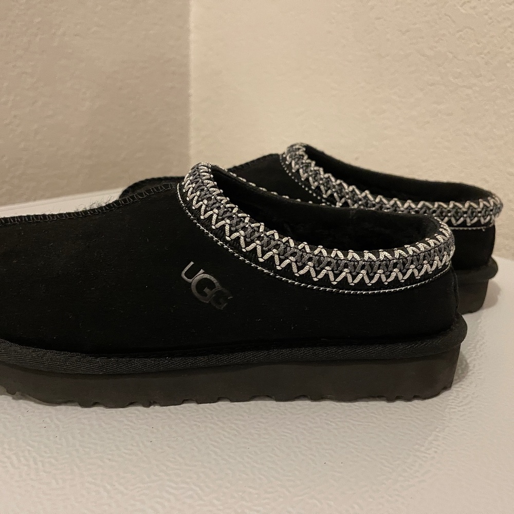 UGG Tasman Slipper